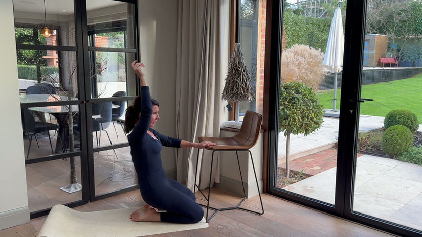 Barre Dynastie musique douce 10 dec 25